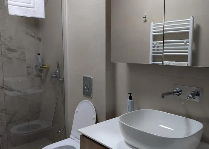 Ekavis House And Terrace *